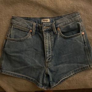 Brand is wrangler,color is light blue and size 26